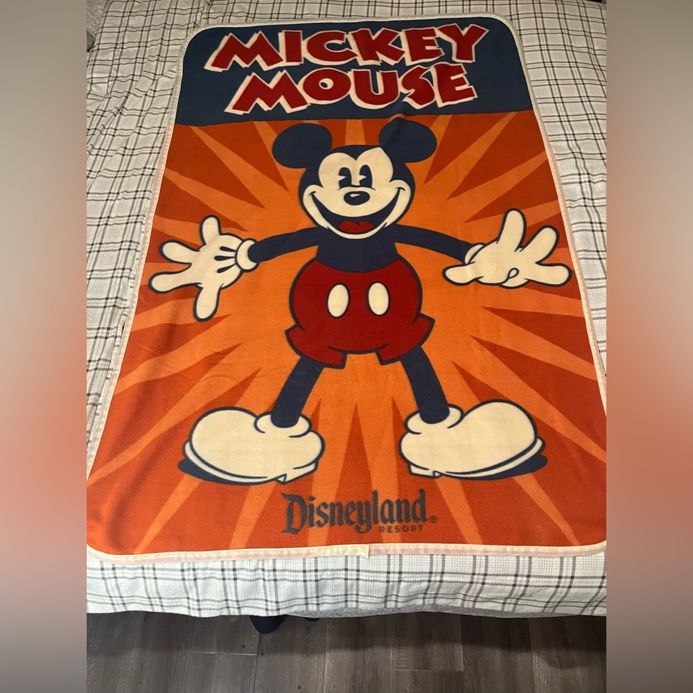 Disney Parks Disneyland Resort Mickey Mouse Fleece Throw Blanket 40x64 Orange